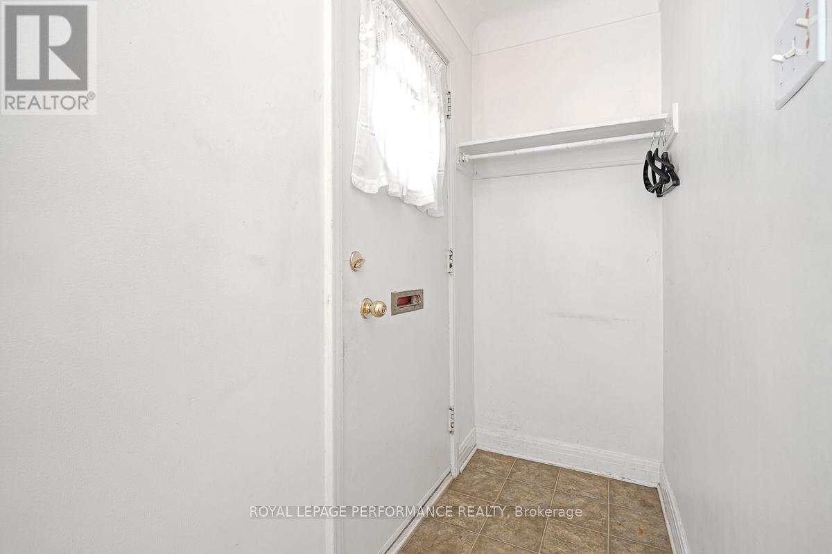 535 Dunbrack Street, Ottawa, Ontario  K1K 1J4 - Photo 2 - X13483966