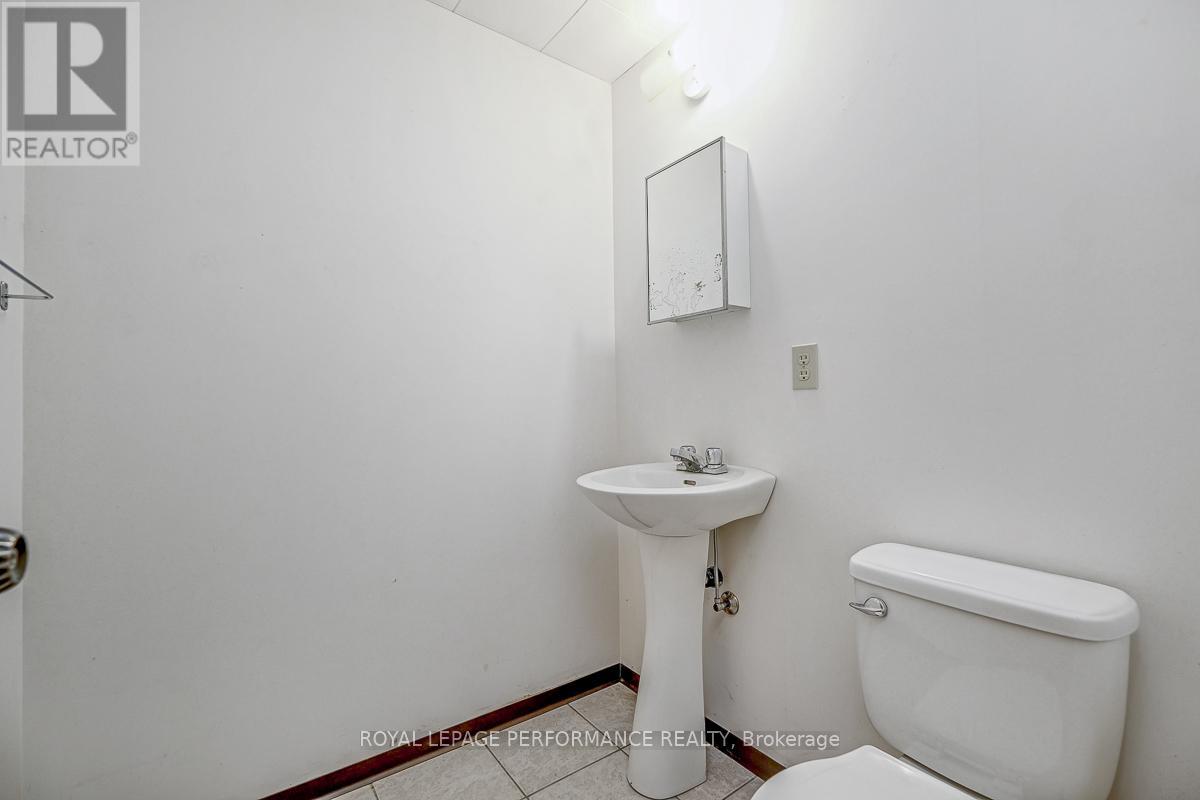 535 Dunbrack Street, Ottawa, Ontario  K1K 1J4 - Photo 33 - X13483966