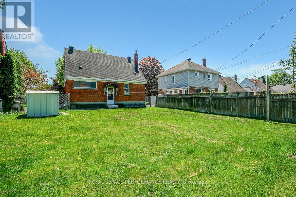 535 Dunbrack Street, Ottawa, Ontario  K1K 1J4 - Photo 34 - X13483966