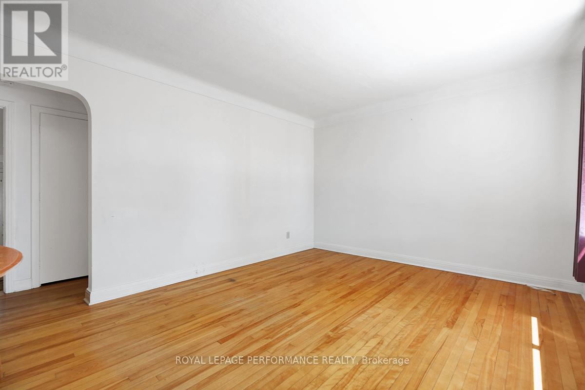535 Dunbrack Street, Ottawa, Ontario  K1K 1J4 - Photo 6 - X13483966