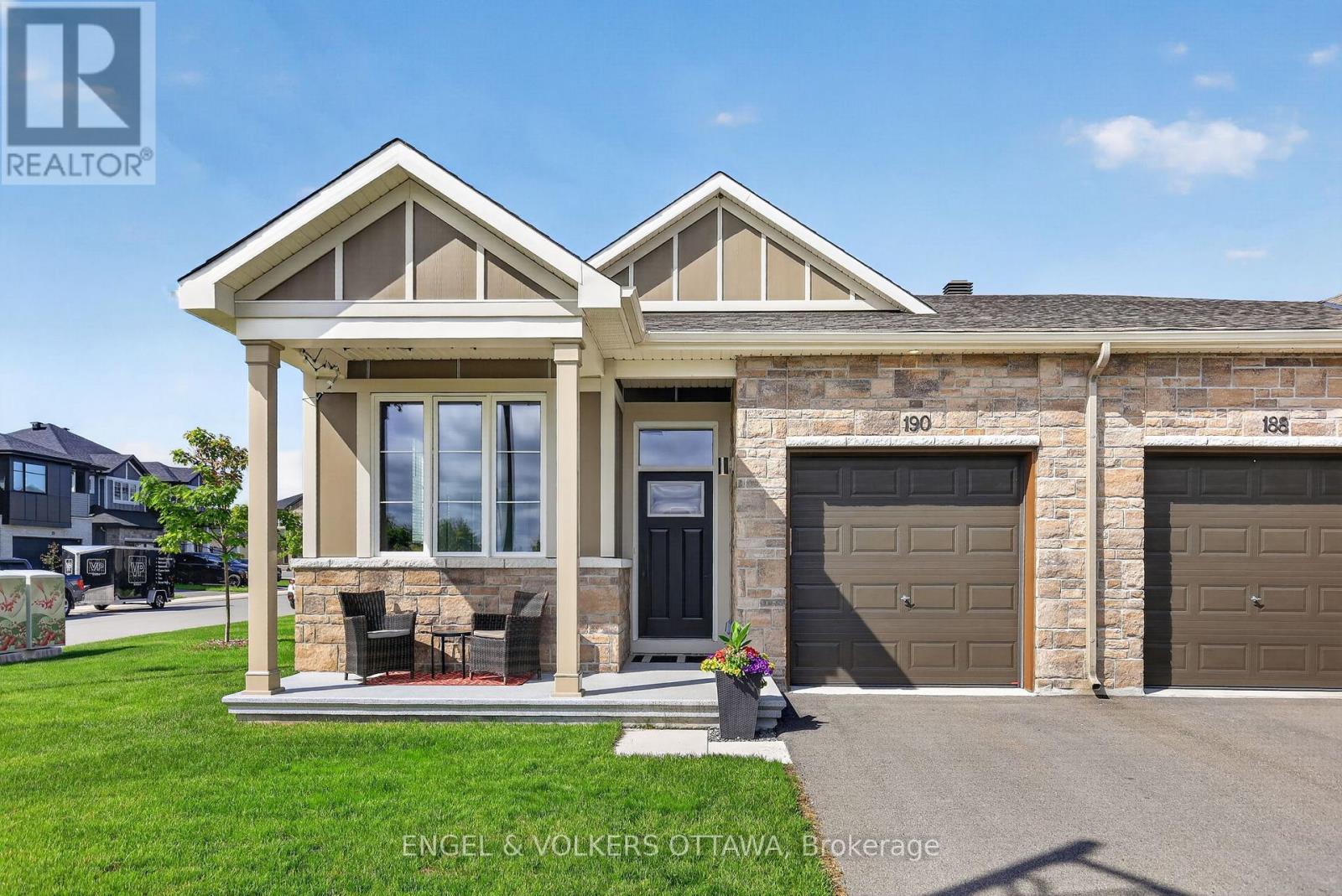 190 Rathwell Street, Carleton Place, Ontario  K7C 0H9 - Photo 1 - X13484110