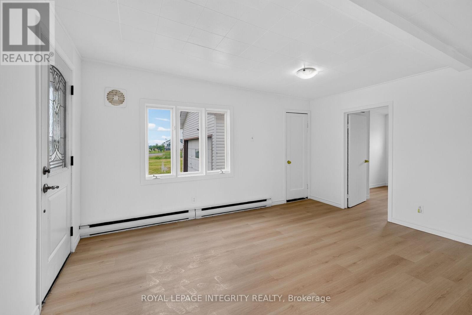 3156 Old Highway 17 Road, Clarence-Rockland, Ontario  K4K 1W3 - Photo 11 - X13484146