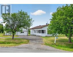 3156 OLD HIGHWAY 17 ROAD, Clarence-Rockland, Ontario