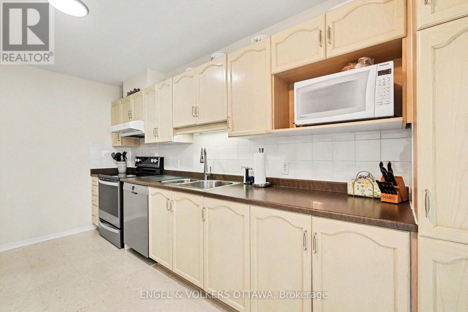 19 Riverbank Court, Ottawa, Ontario  K2S 1V7 - Photo 17 - X13484192