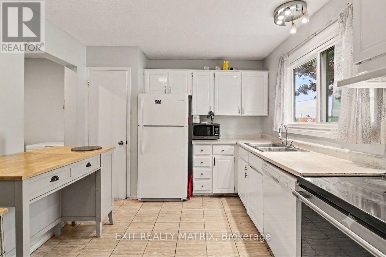 3 - 1661 Heron Road, Ottawa, Ontario  K1V 6A3 - Photo 9 - X13484676