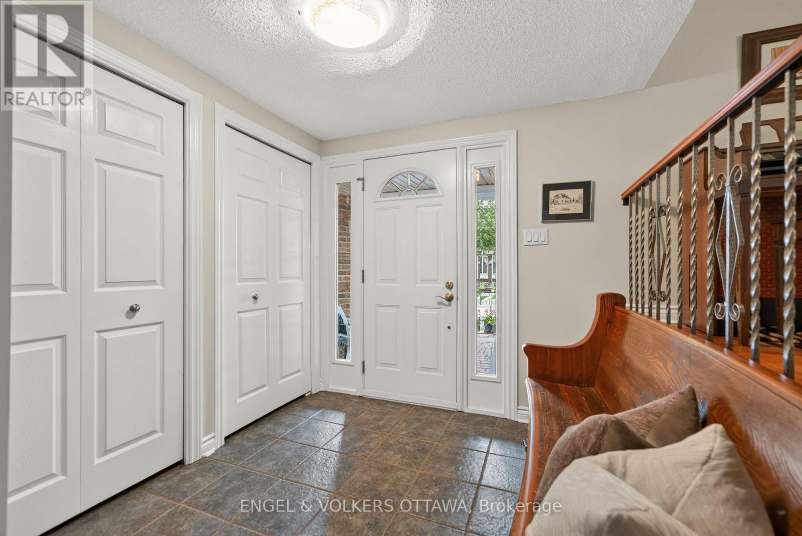 19 Woodhill Crescent, Ottawa, Ontario  K1B 3B7 - Photo 11 - X13484764