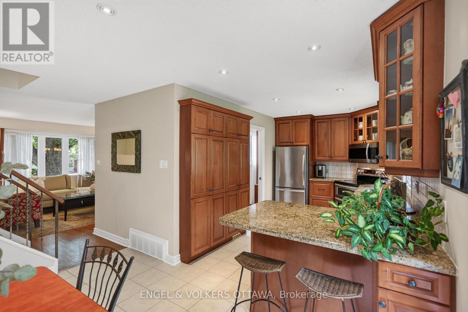 19 Woodhill Crescent, Ottawa, Ontario  K1B 3B7 - Photo 16 - X13484764