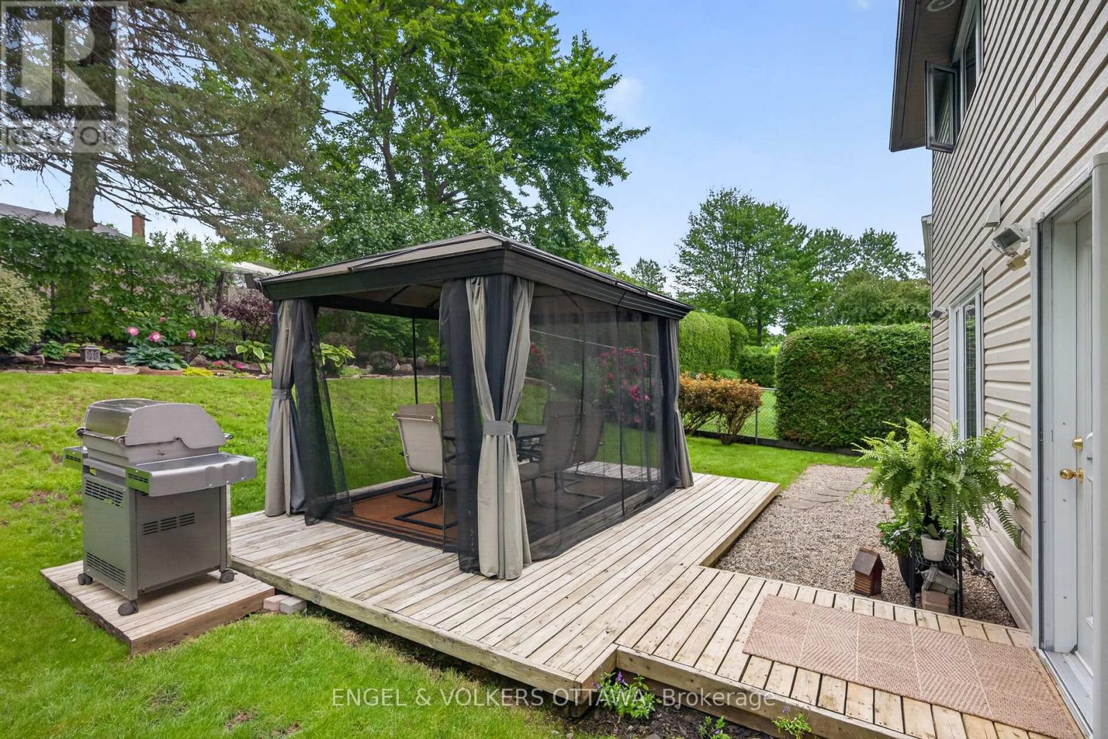19 Woodhill Crescent, Ottawa, Ontario  K1B 3B7 - Photo 35 - X13484764