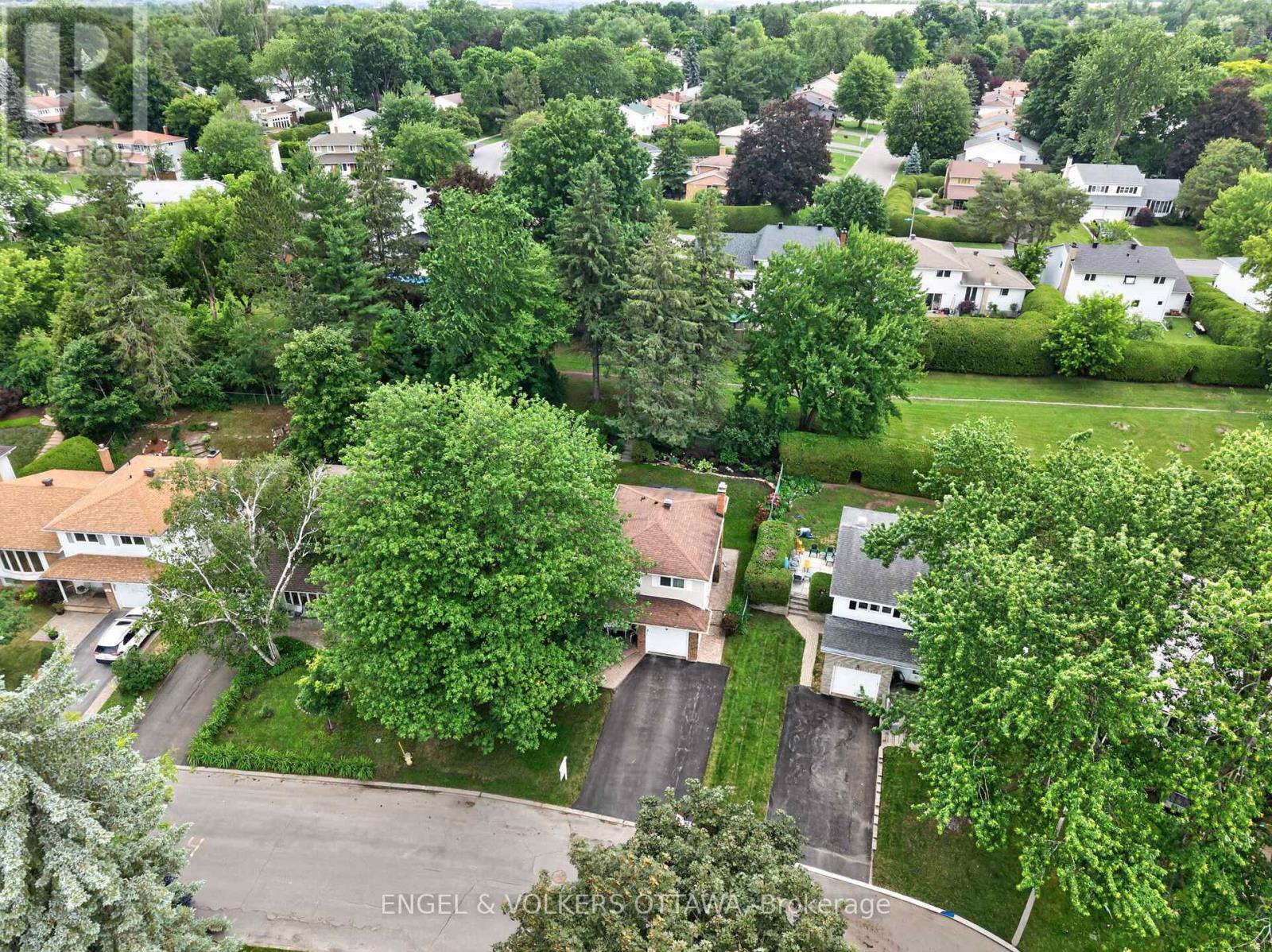 19 Woodhill Crescent, Ottawa, Ontario  K1B 3B7 - Photo 44 - X13484764