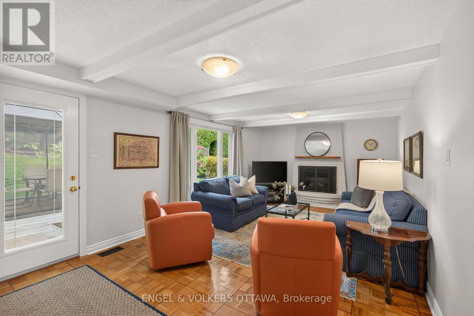 19 Woodhill Crescent, Ottawa, Ontario  K1B 3B7 - Photo 6 - X13484764