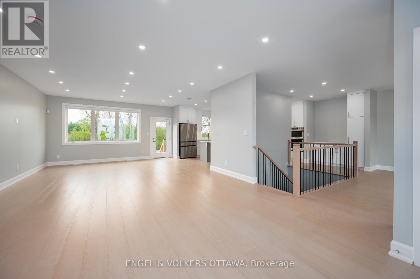 424 Ginger Crescent, Ottawa, Ontario  K0A 2P0 - Photo 3 - X13485066