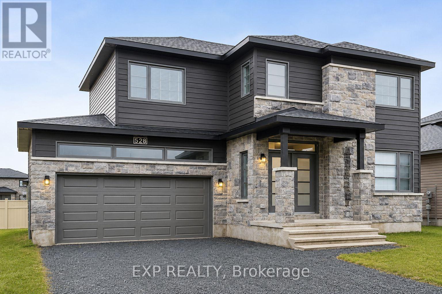 528 Lucent Street, Russell, Ontario  K4R 0G3 - Photo 1 - X13485078