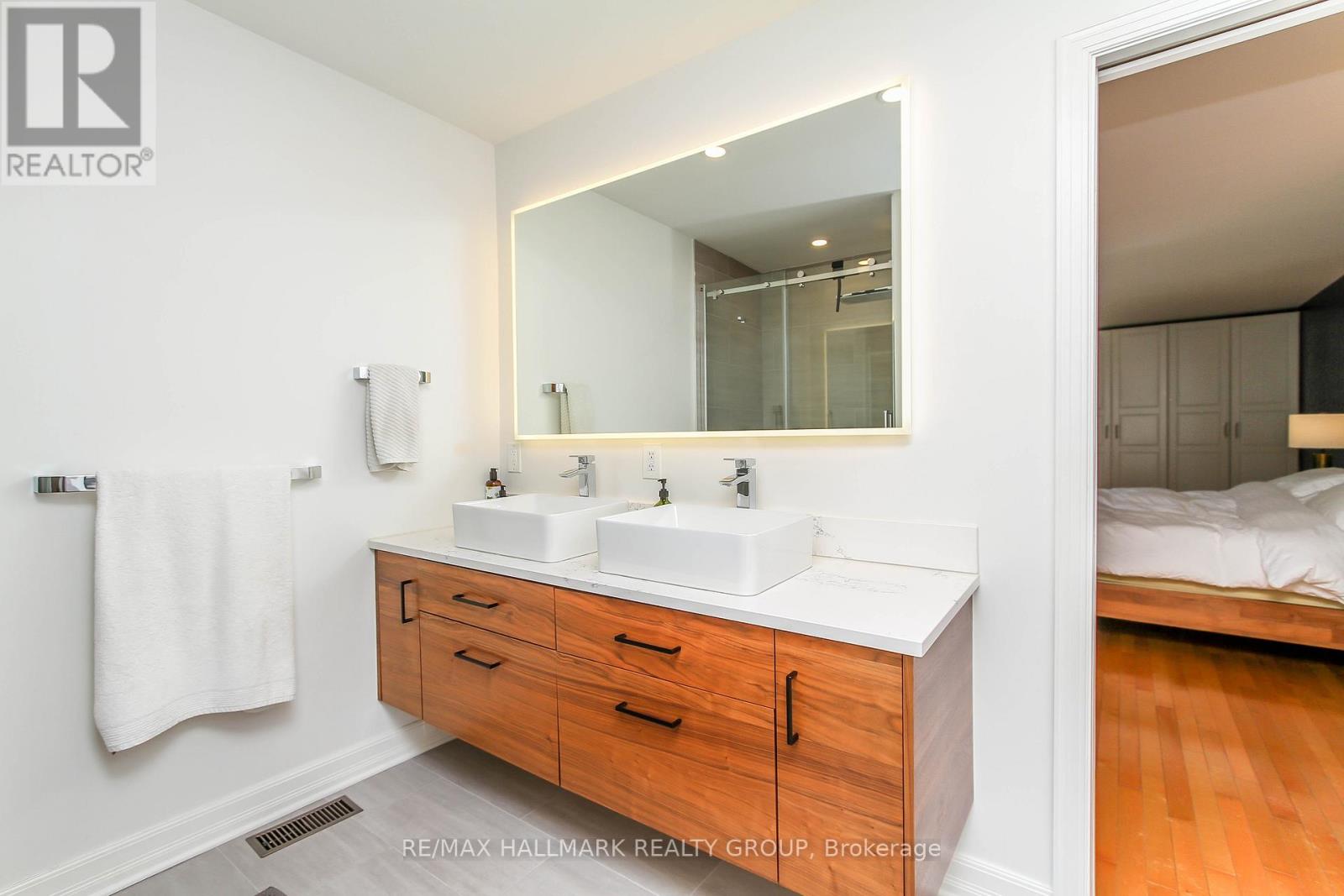 244 Greensway Avenue, Ottawa, Ontario  K1L 7V4 - Photo 25 - X13485086