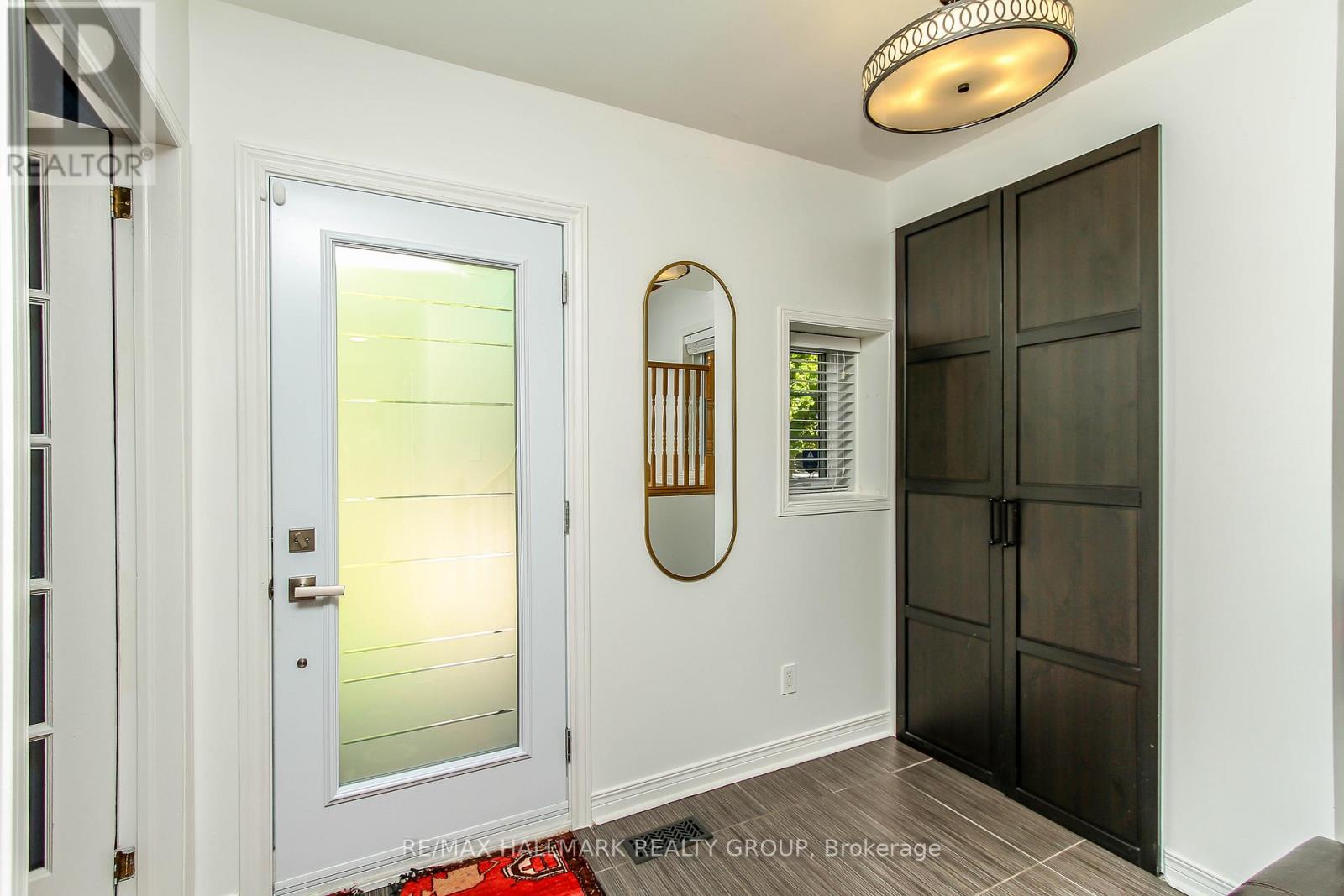 244 Greensway Avenue, Ottawa, Ontario  K1L 7V4 - Photo 3 - X13485086