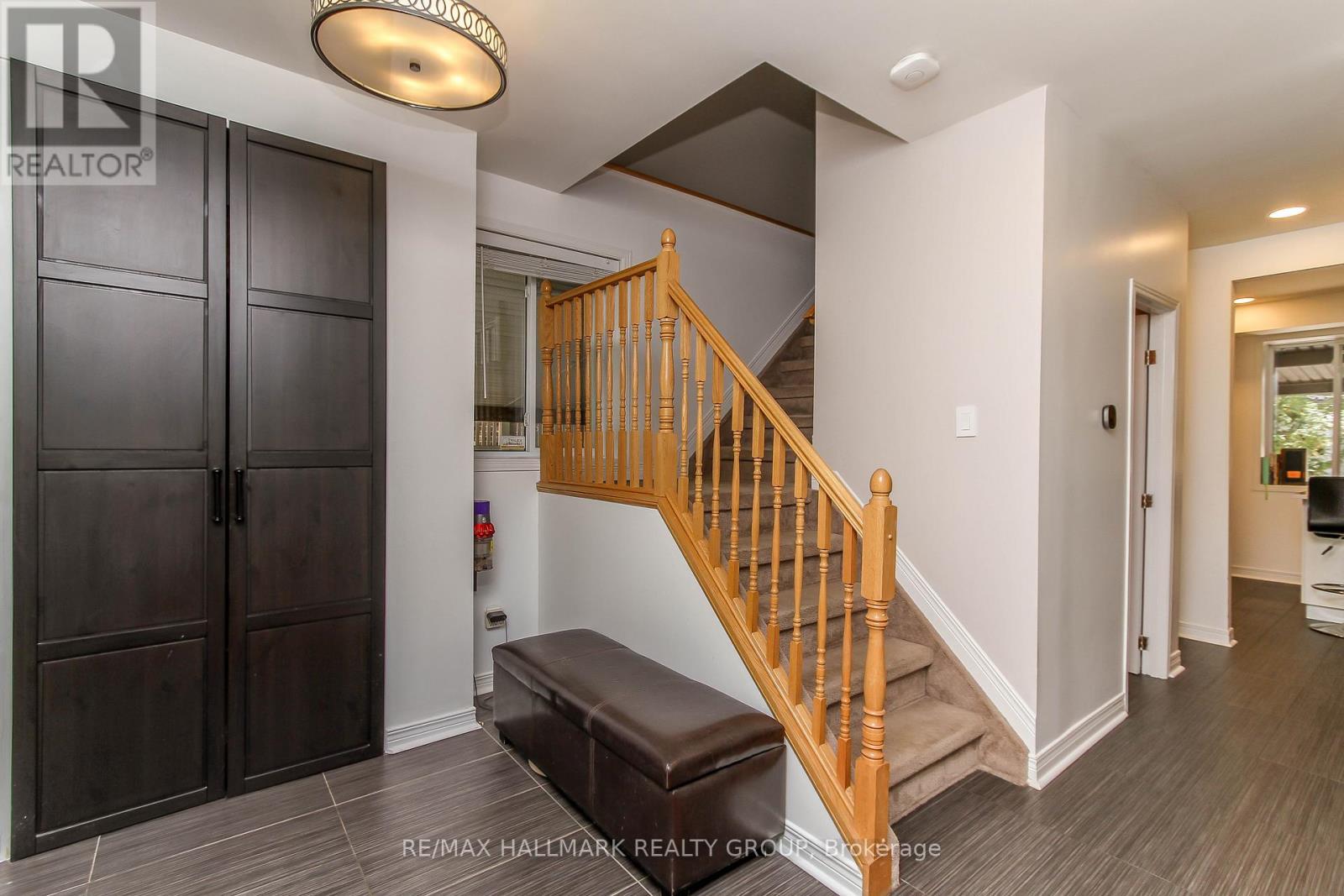 244 Greensway Avenue, Ottawa, Ontario  K1L 7V4 - Photo 4 - X13485086