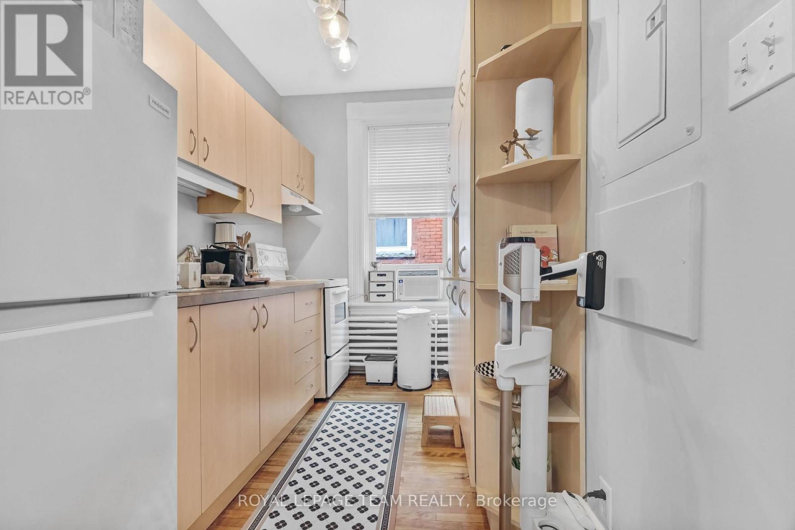 548 Maclaren Street, Ottawa, Ontario  K1R 5K7 - Photo 12 - X13485186