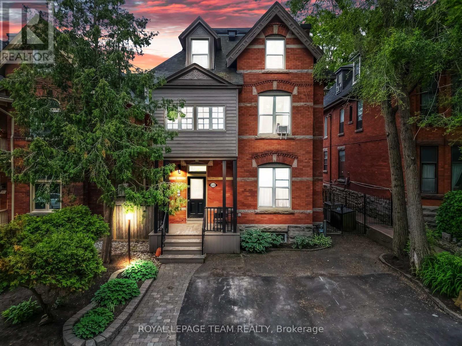 548 Maclaren Street, Ottawa, Ontario  K1R 5K7 - Photo 2 - X13485186