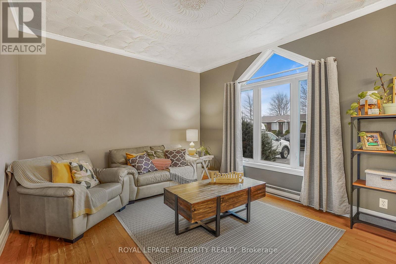 84 Lalande Crescent, Alfred And Plantagenet, Ontario  K0B 1A0 - Photo 5 - X13485200
