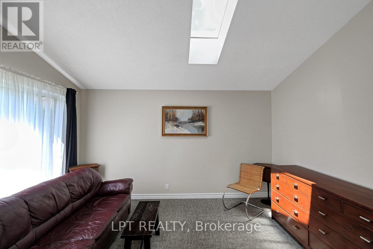 1772 Dunkirk Crescent, Ottawa, Ontario  K1H 5T4 - Photo 12 - X13485220