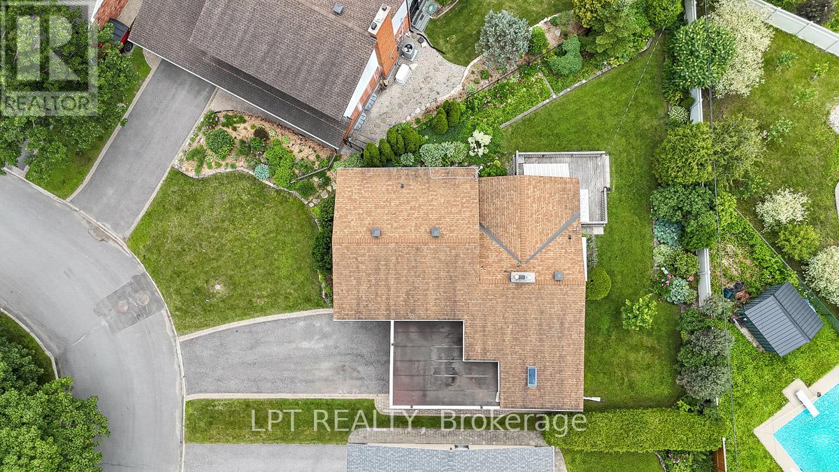 1772 Dunkirk Crescent, Ottawa, Ontario  K1H 5T4 - Photo 3 - X13485220