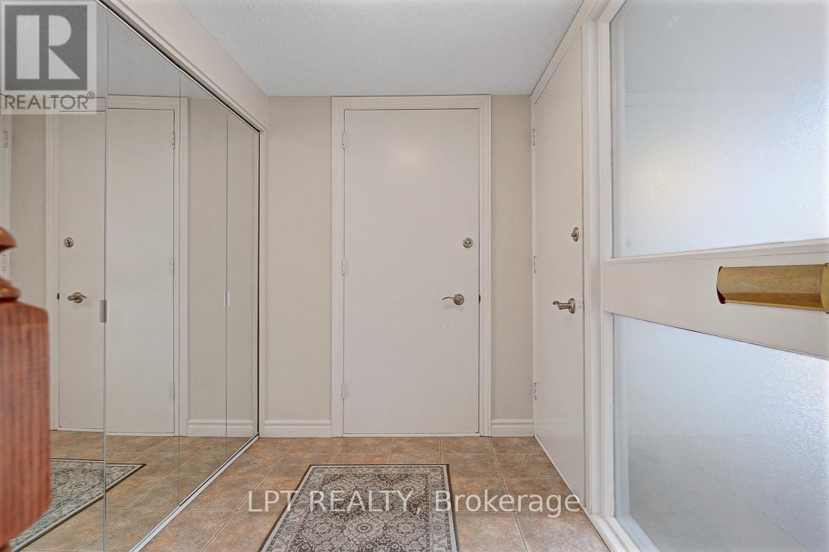 1772 Dunkirk Crescent, Ottawa, Ontario  K1H 5T4 - Photo 4 - X13485220