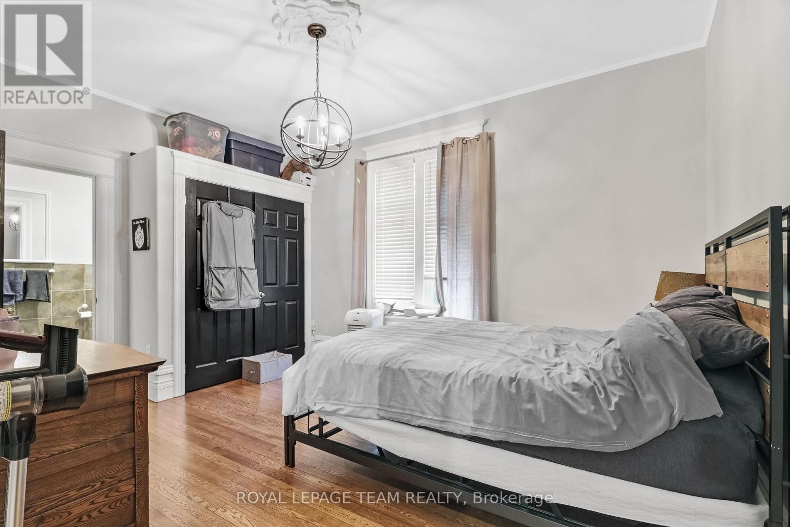 44 Mcleod Street, Ottawa, Ontario  K2P 0Z5 - Photo 6 - X13485286