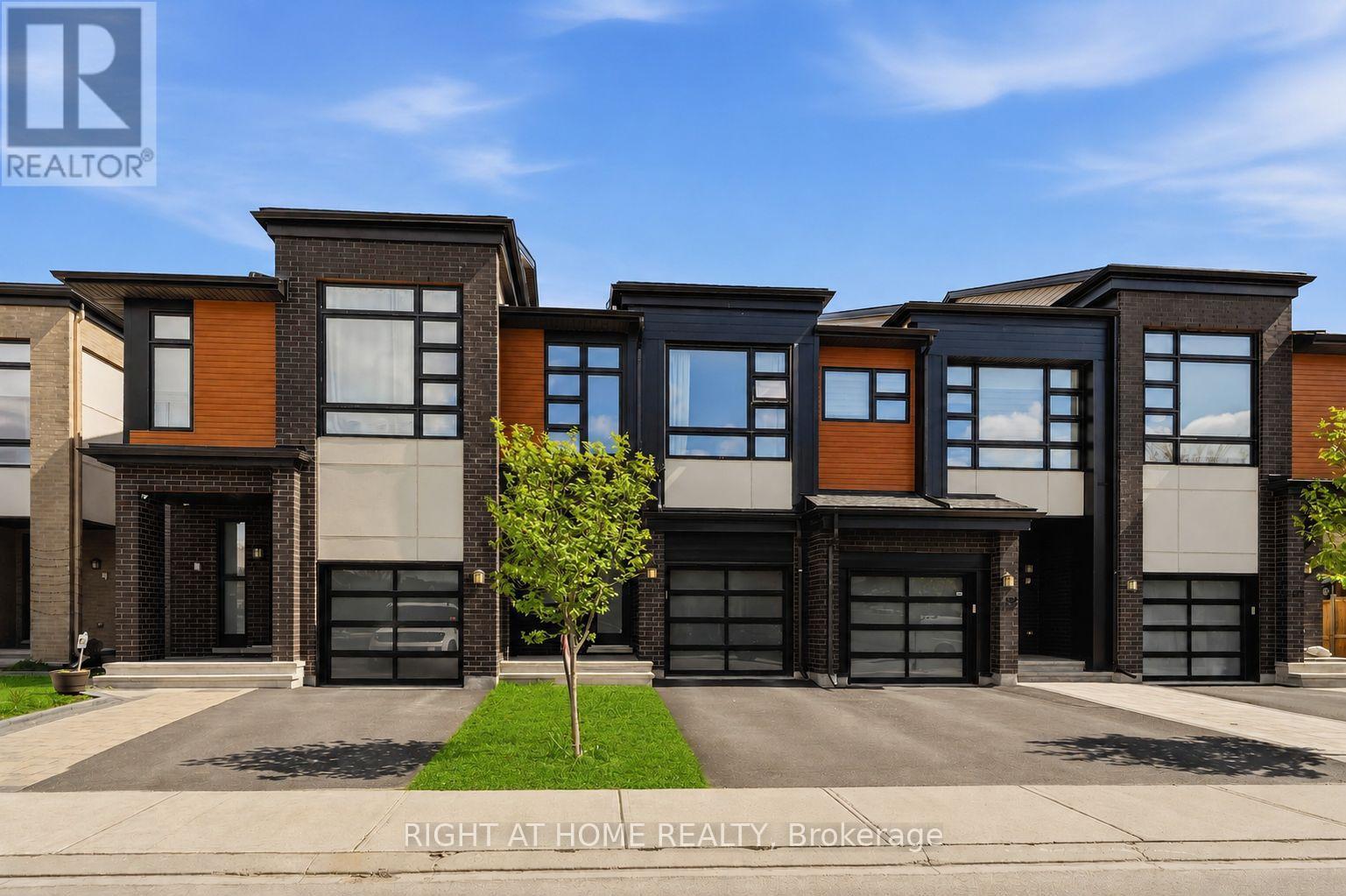 424 Markdale Terrace S, Ottawa, Ontario  K1X 0B2 - Photo 1 - X13485674