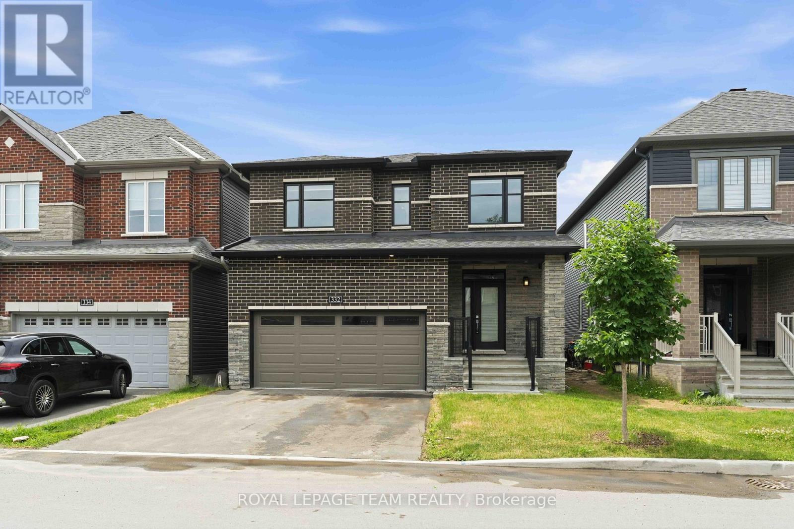 332 Elsie Macgill Walk, Ottawa, Ontario  K2W 0K7 - Photo 1 - X13485706