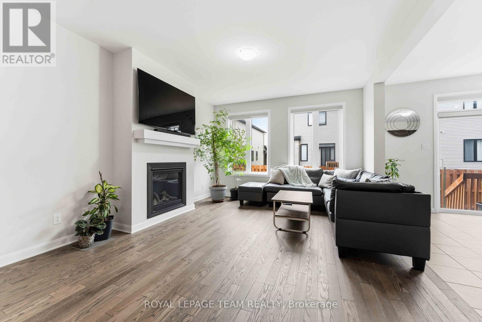 332 Elsie Macgill Walk, Ottawa, Ontario  K2W 0K7 - Photo 10 - X13485706