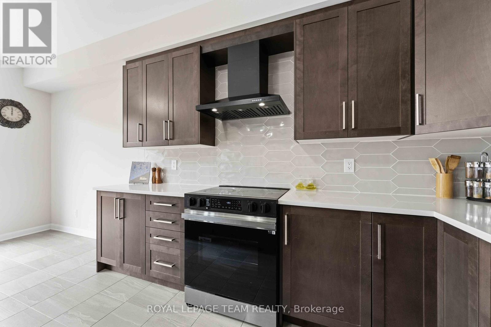 332 Elsie Macgill Walk, Ottawa, Ontario  K2W 0K7 - Photo 14 - X13485706