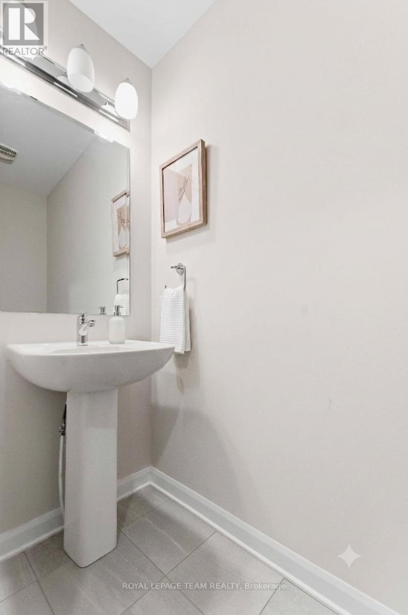 332 Elsie Macgill Walk, Ottawa, Ontario  K2W 0K7 - Photo 21 - X13485706