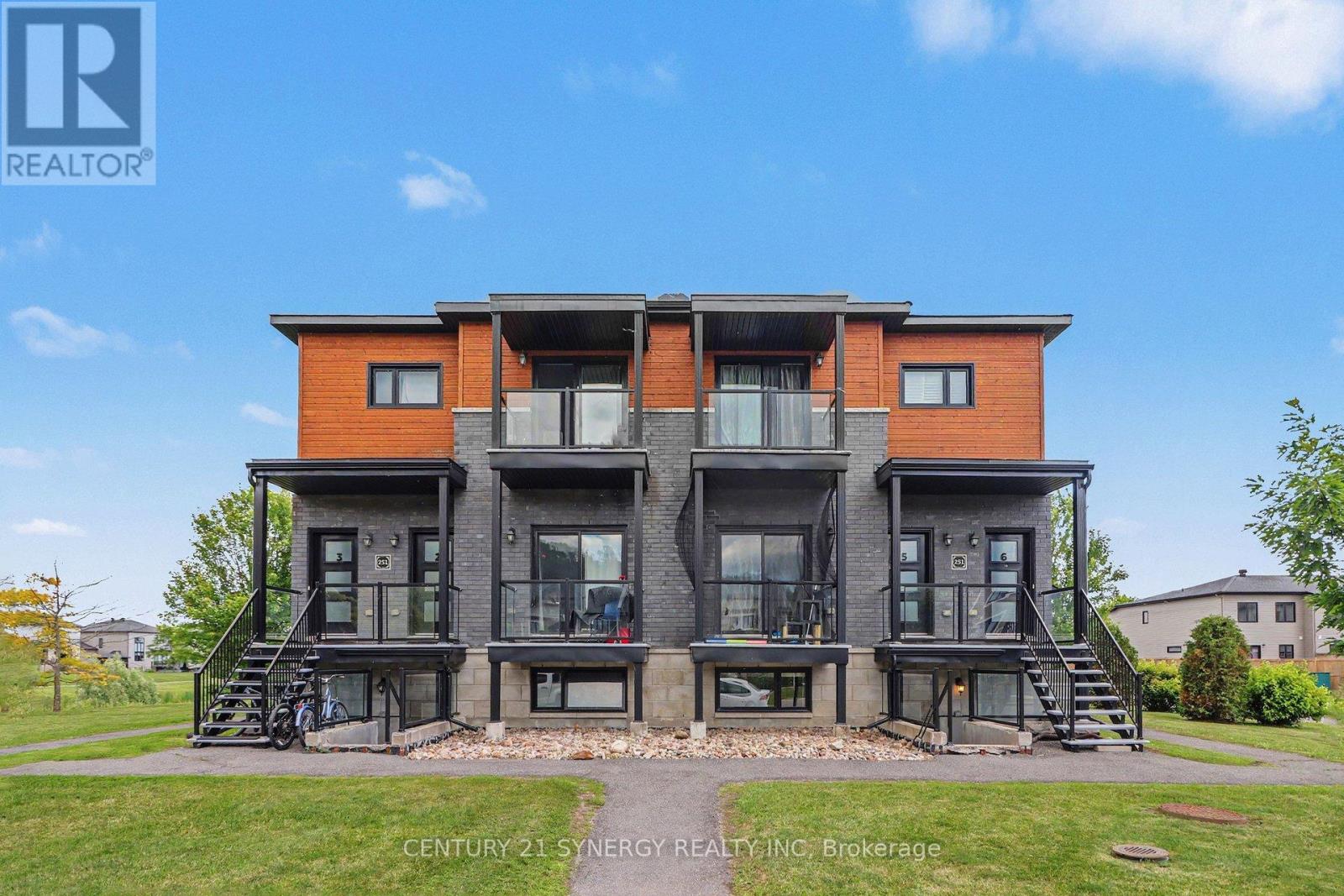 4 - 251 Capri Avenue, Russell, Ontario  K0A 1W0 - Photo 1 - X13485718