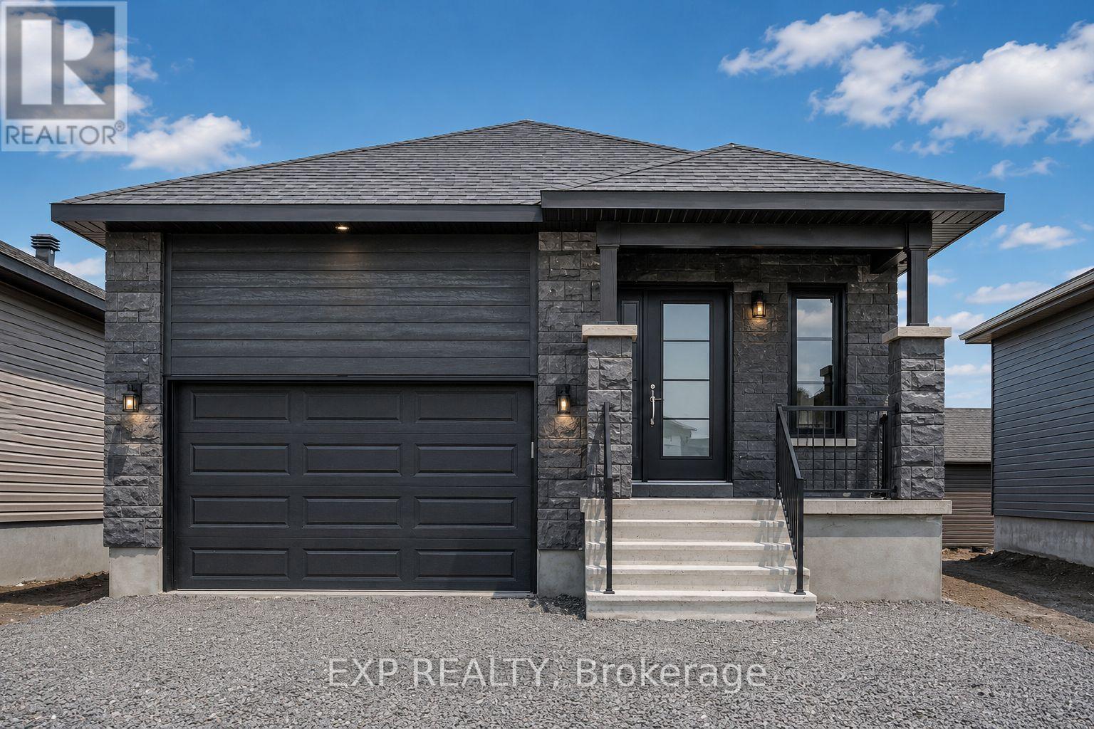 A - 1224 Montblanc Crescent, Russell, Ontario  K0A 1W0 - Photo 1 - X13485824