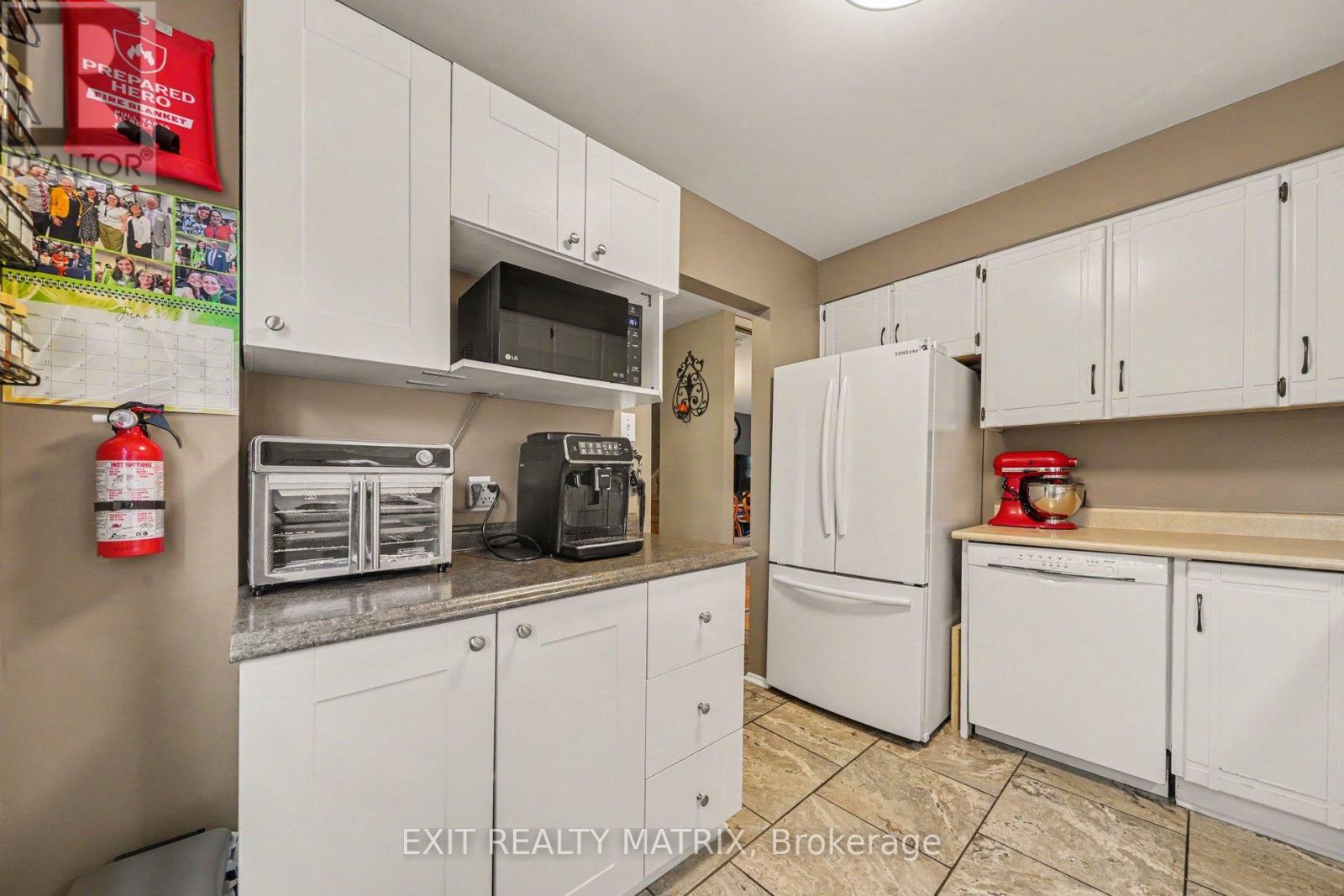 107 - 3194 Olympic Way, Ottawa, Ontario  K1T 1Z1 - Photo 13 - X13485890