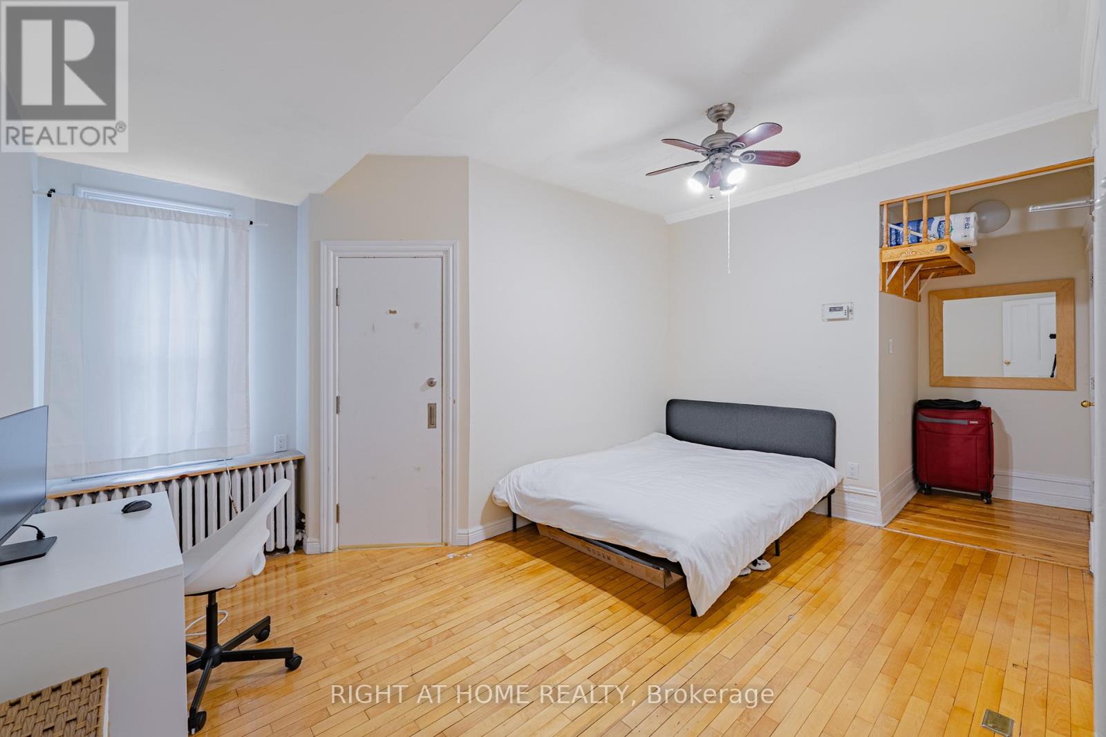 B - 220 Lyon Street N, Ottawa, Ontario  K1R 5V7 - Photo 7 - X13485924
