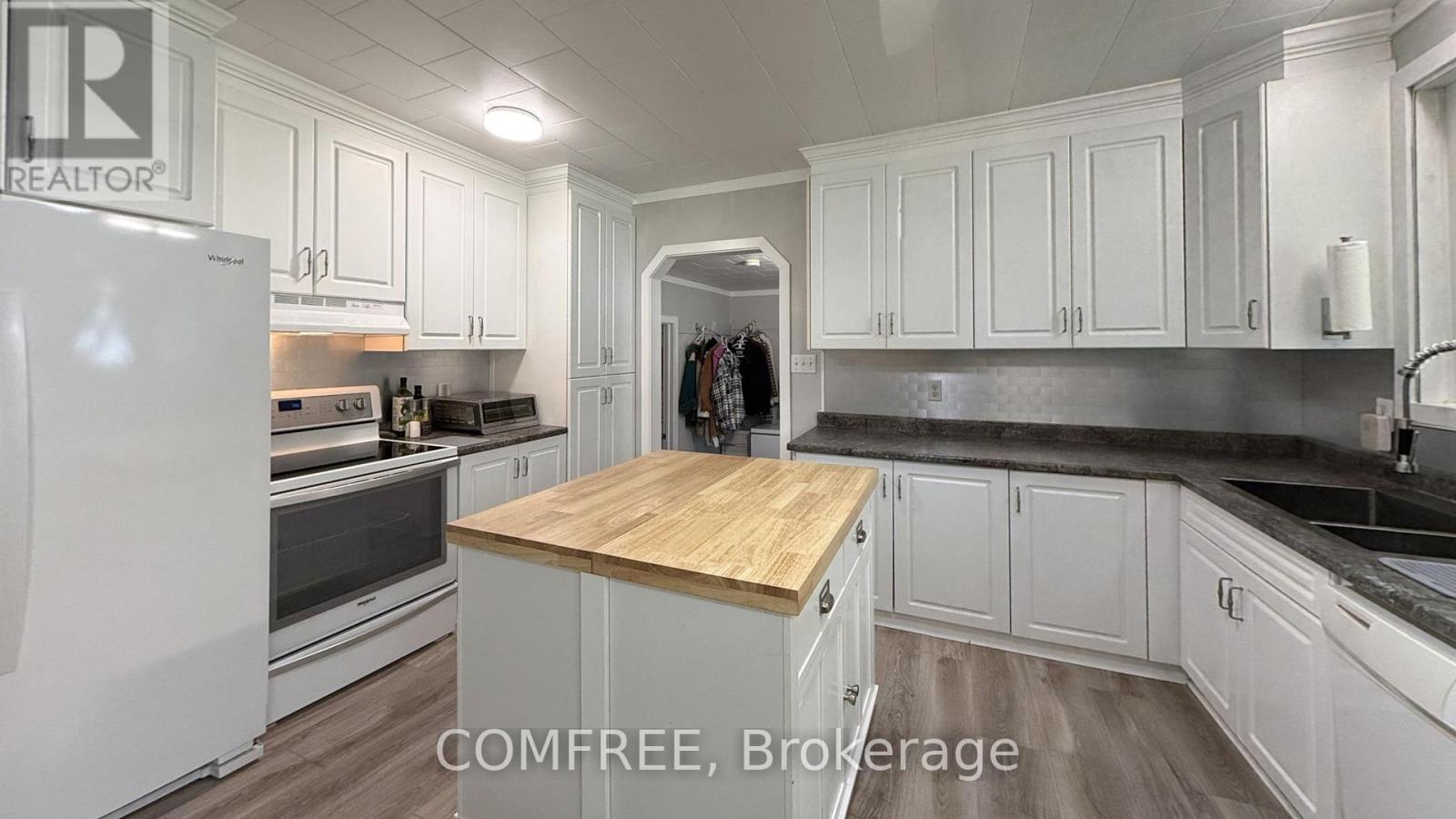 9 Stouffer St Street, Minden Hills, Ontario  K0M 2K0 - Photo 9 - X13486096