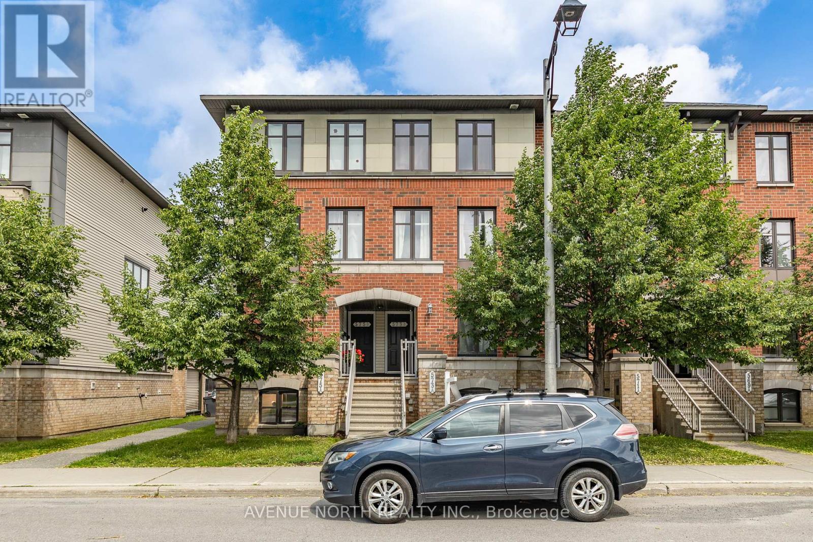 573B CHAPMAN MILLS DRIVE, Ottawa, Ontario