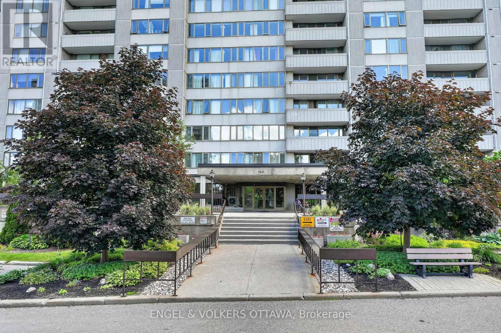 1102 - 2625 Regina Street, Ottawa, Ontario  K2B 5W8 - Photo 1 - X13486244