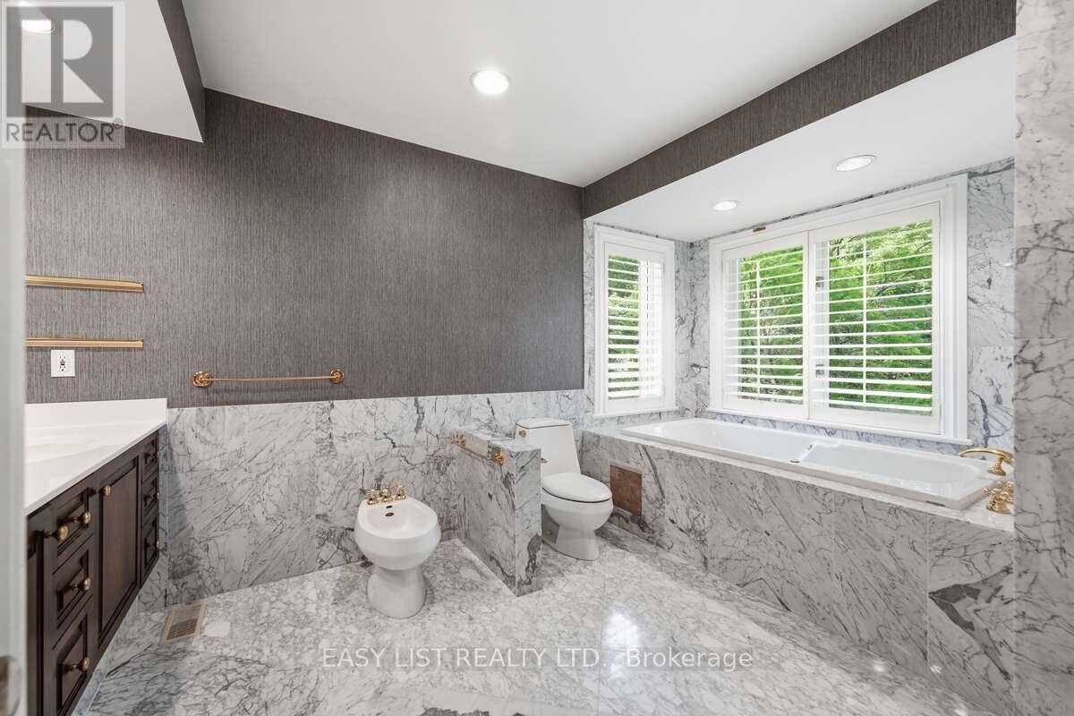 28 Marchbrook Circle, Ottawa, Ontario  K2W 1A1 - Photo 34 - X13486292