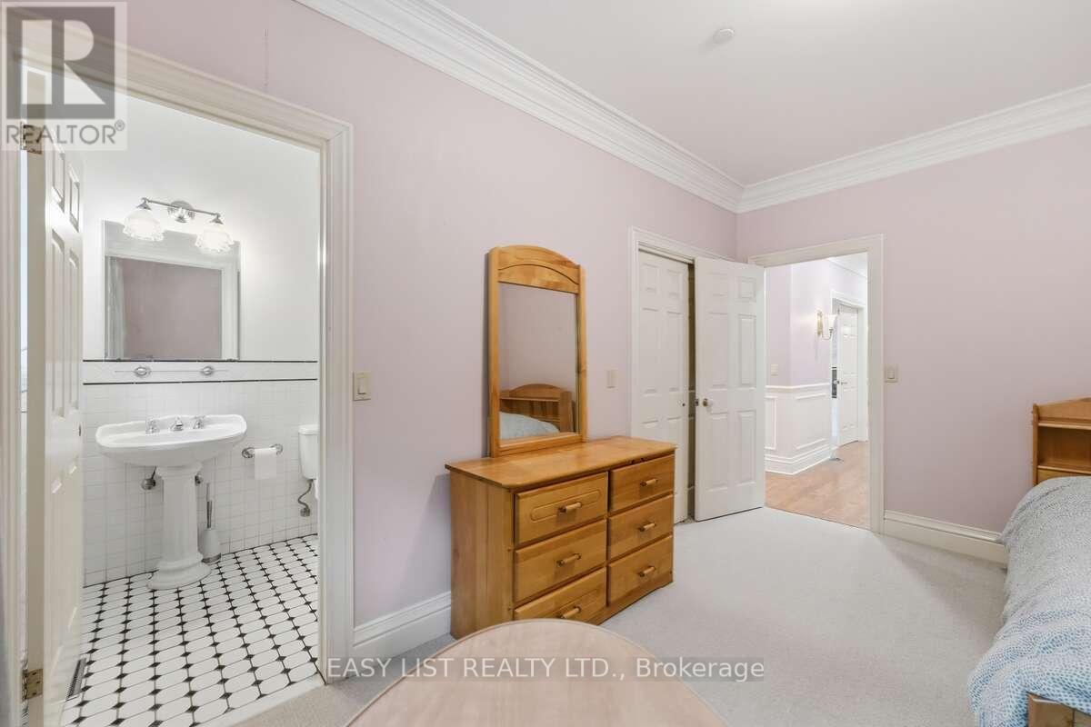 28 Marchbrook Circle, Ottawa, Ontario  K2W 1A1 - Photo 41 - X13486292