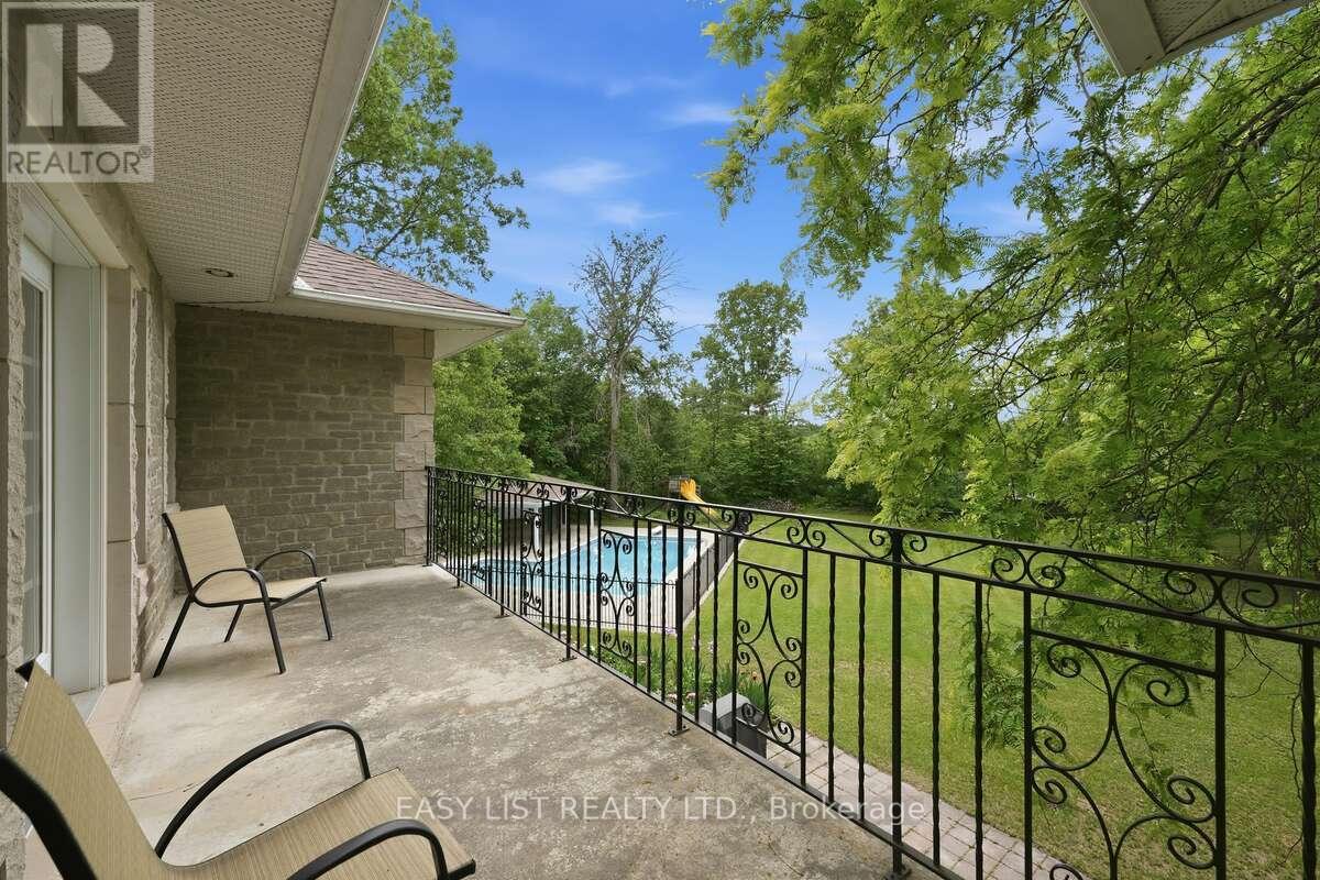 28 Marchbrook Circle, Ottawa, Ontario  K2W 1A1 - Photo 47 - X13486292