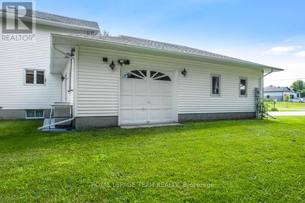 17 Maric Trail, North Grenville, Ontario  K0G 1J0 - Photo 37 - X13486360
