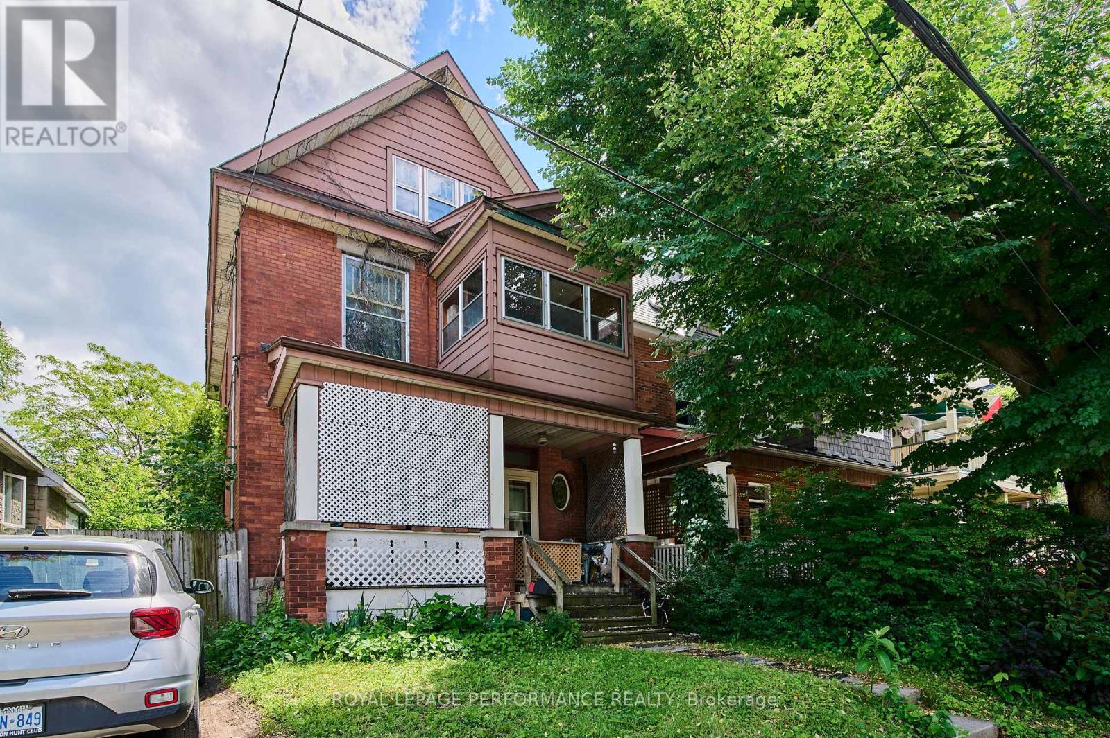 6 Ossington Avenue, Ottawa, Ontario  K1S 3B4 - Photo 2 - X13486362