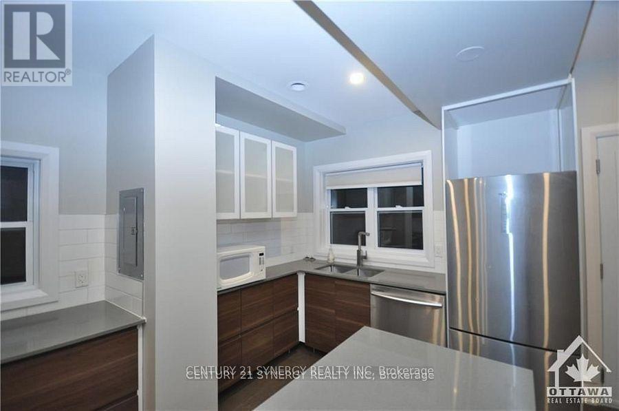 2 - 571 Mcleod Street, Ottawa, Ontario  K1R 5R2 - Photo 2 - X13486402
