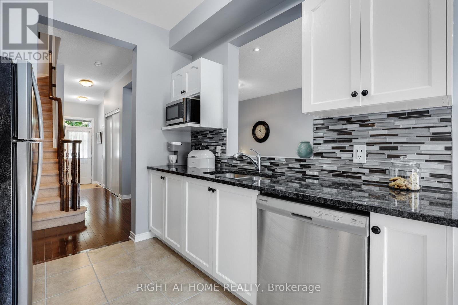 577 Ashbourne Crescent, Ottawa, Ontario  K2J 0P5 - Photo 13 - X13486440