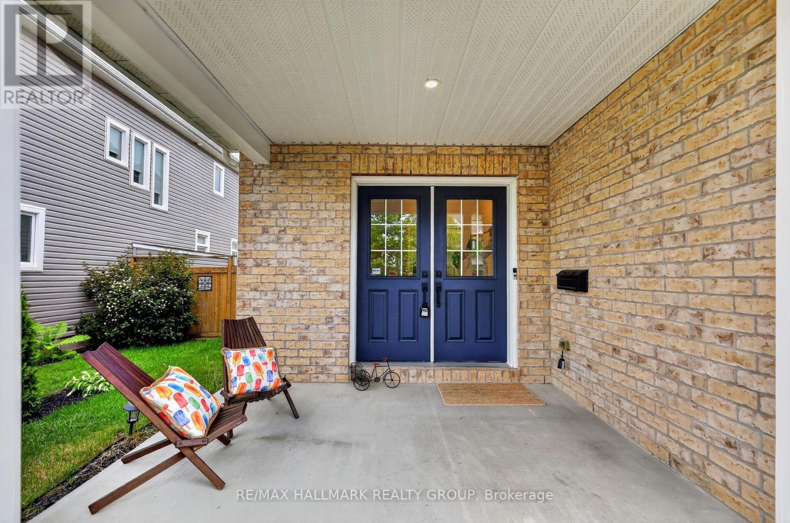 878 Excursion Way, Ottawa, Ontario  K2J 6E3 - Photo 3 - X13486444