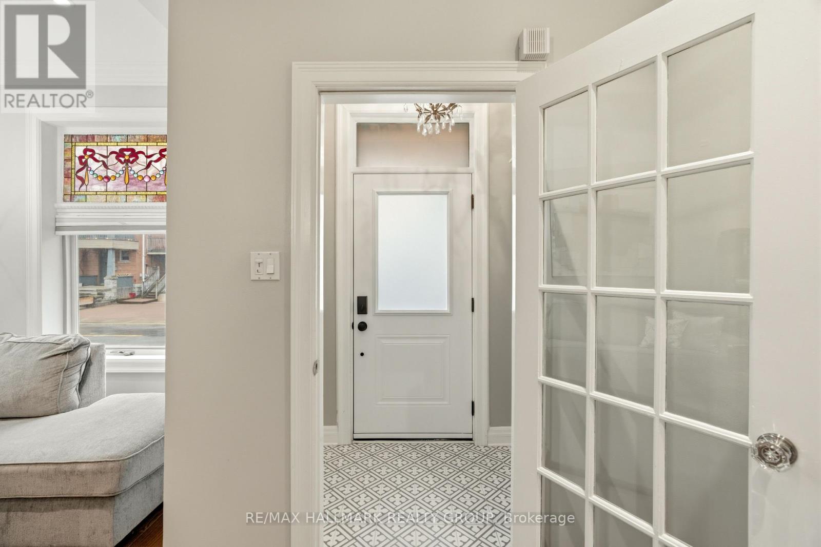417 Daly Avenue, Ottawa, Ontario  K1N 6H1 - Photo 3 - X13486626