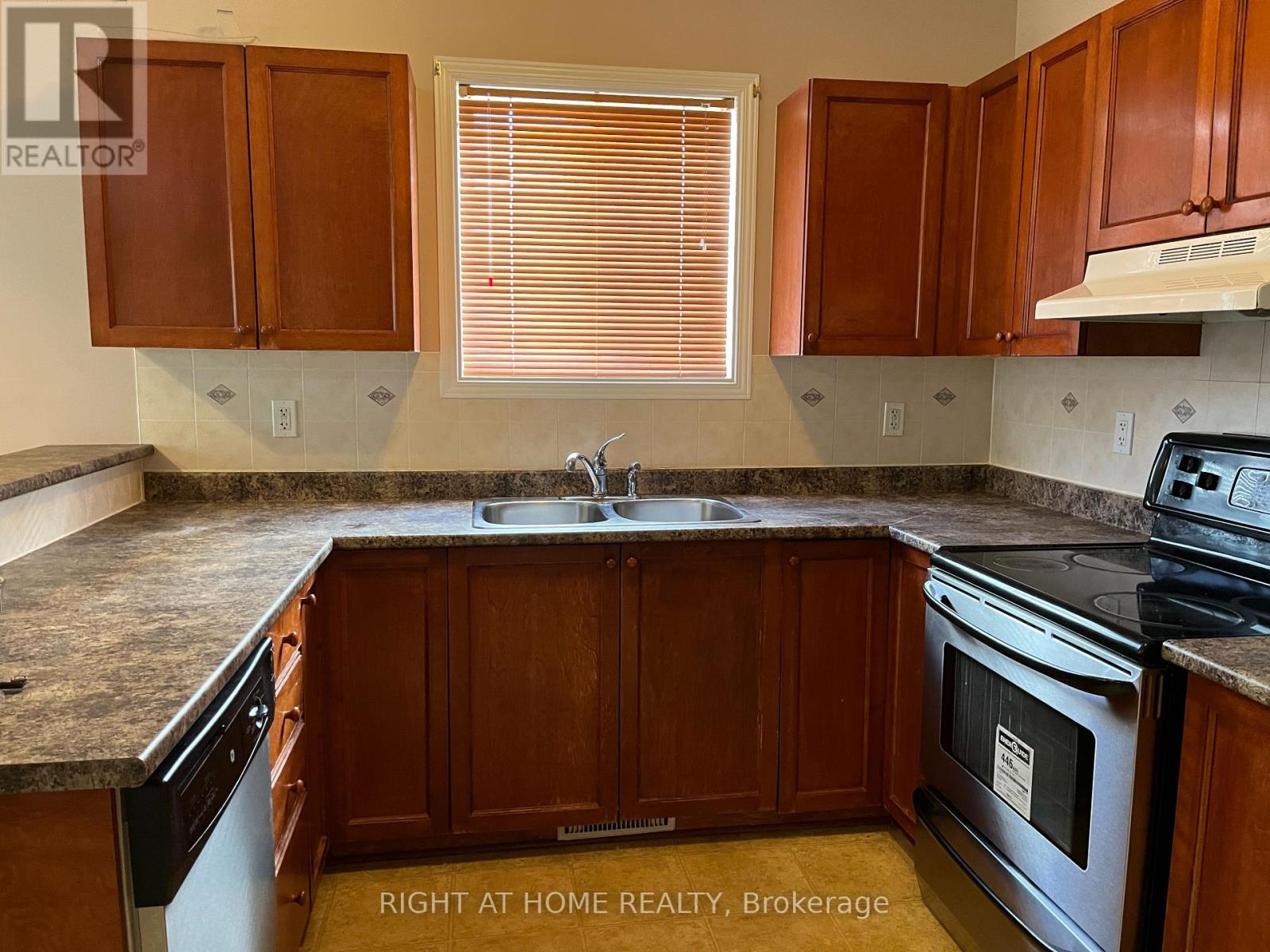 270 Deercroft Avenue, Ottawa, Ontario  K2J 5B8 - Photo 15 - X13486716
