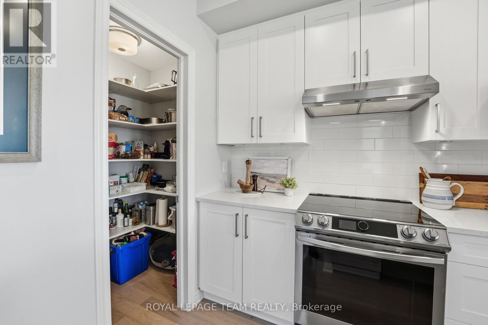 715 Maverick Crescent, Ottawa, Ontario  K2S 2X1 - Photo 9 - X13487072