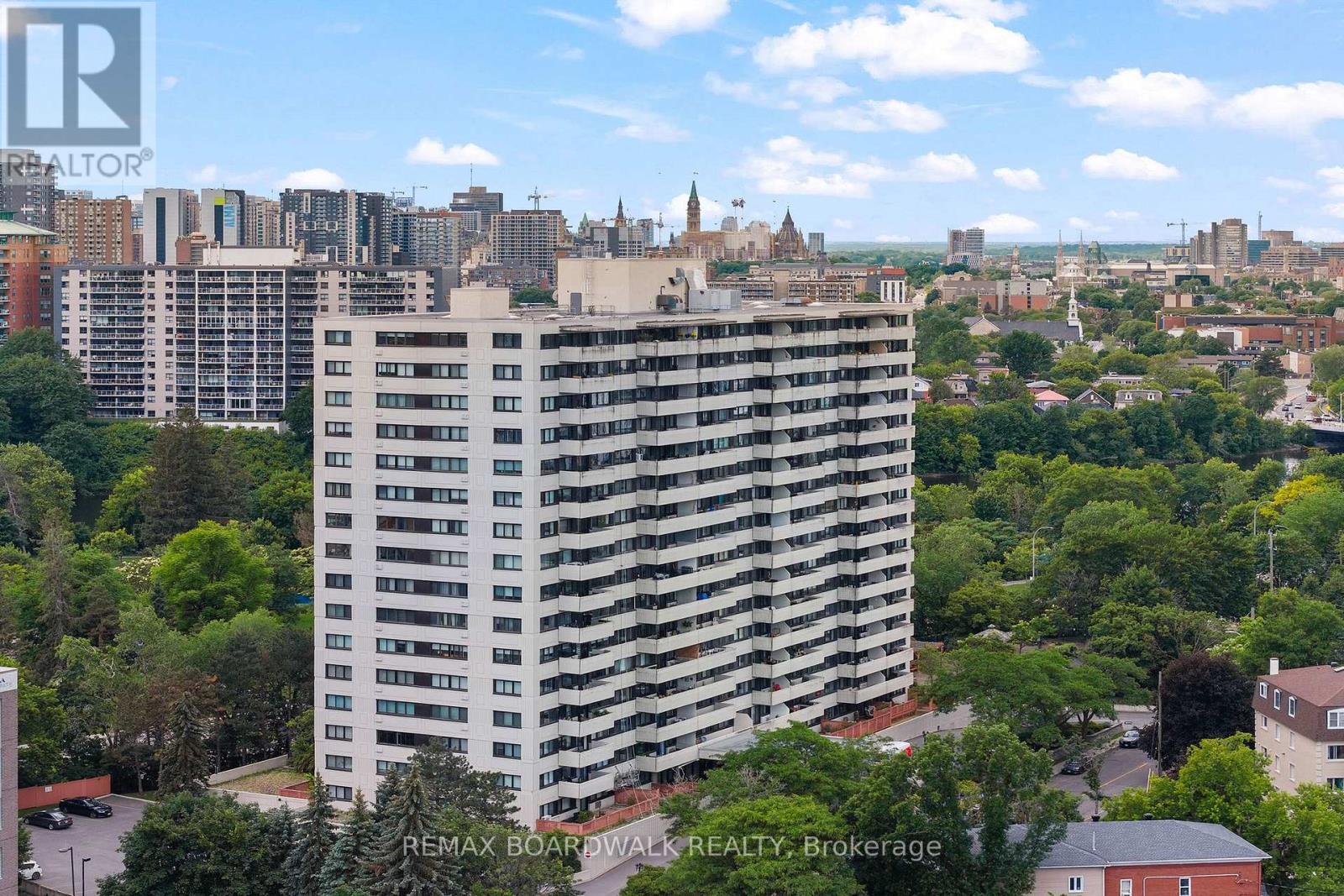 812 - 40 Landry Street, Ottawa, Ontario  K1L 8K4 - Photo 1 - X13487440
